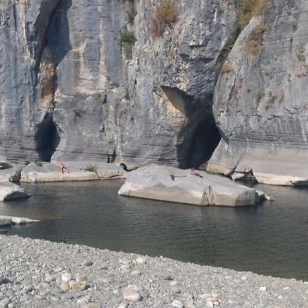 Location De Gites Les Sources Chambonas/Les Vans Экстерьер фото