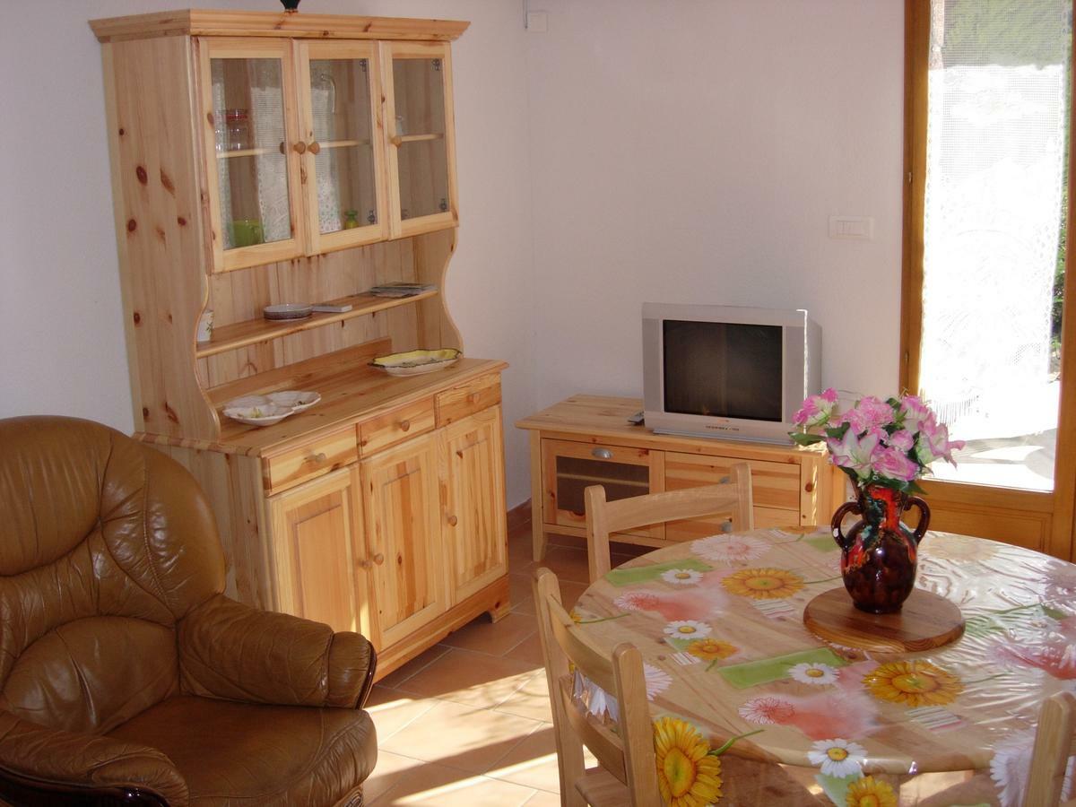 Location De Gites Les Sources Chambonas/Les Vans Номер фото